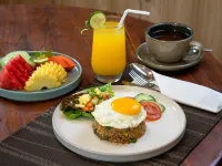 The Club Villas Seminyak Hotels near Laksmana