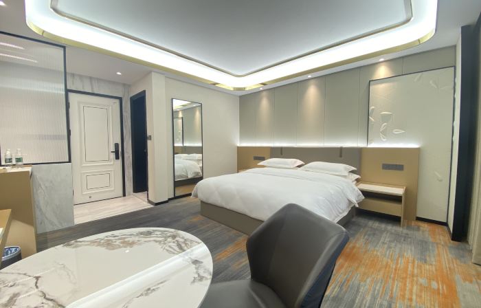 Yanis Golden Horse Hotel
