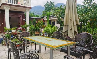 Hanyuan Sijiyuan Homestay