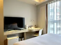 One Dundas Hôtels à proximité de : Métro (MTR) Olympic