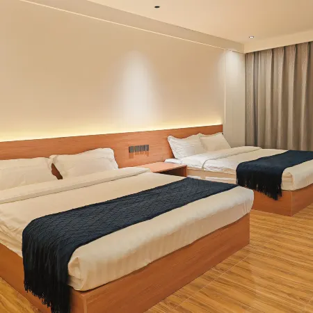 Liuli Tile Courtyard Hotel