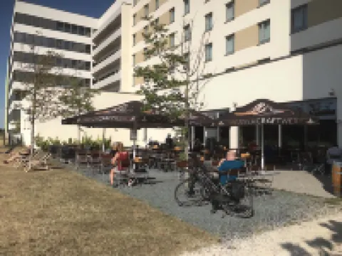 Hey Lou Hotel Frankfurt Airport ケルステルバッハのホテル