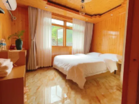 Zhaoyeqing Homestay (Zhaoxing Dongzhai) Hotels in Liping