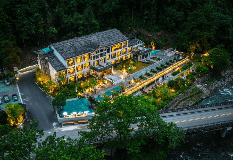 hotel overview picture
