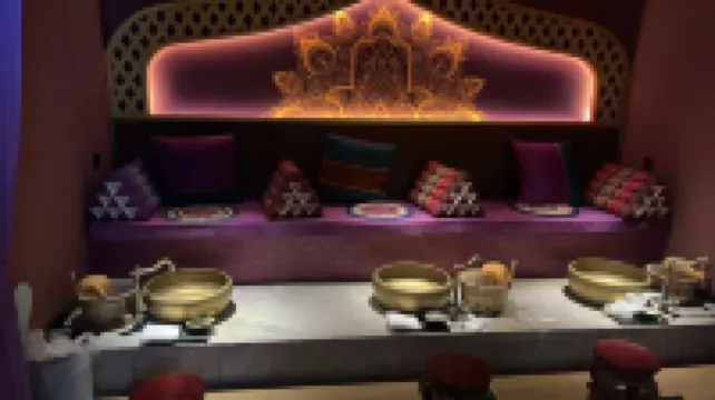 Lavande Hotel (Zhuhai Gongbei Port Plaza Light Rail Terminal Store)