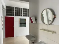 Merry V. Guesthouse
