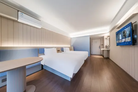 HanTing Hotel (Wenchang Longlou) Отели рядом с достопримечательностью «Tongguling Scenic Spot»