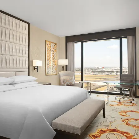 Sheraton Manila Hotel at Newport World Resorts