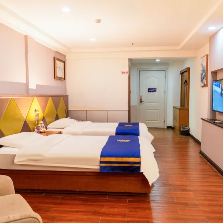 Super 8 Hotel (Weifang High Speed Railway North Station)
