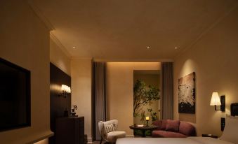 Single Hotel