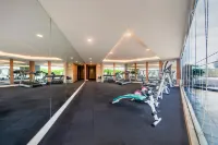 Golden Bay International Hotel - Gym