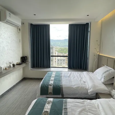 Chenghui Xuan Mountain View Hotel