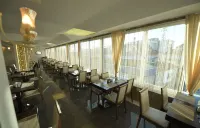 Nadir Business Hotel فنادق في كارامان