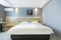 Cixi Kaiyun Business Hotel