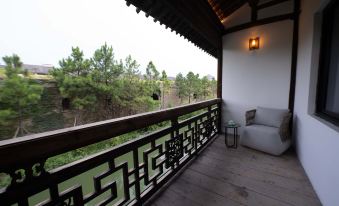 Yanguan Chaoyuezhicheng Xuande Gate Hotel