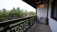 Yanguan Chaoyuezhicheng Xuande Gate Hotel Hotels near Former Residence of Zhimo Xu