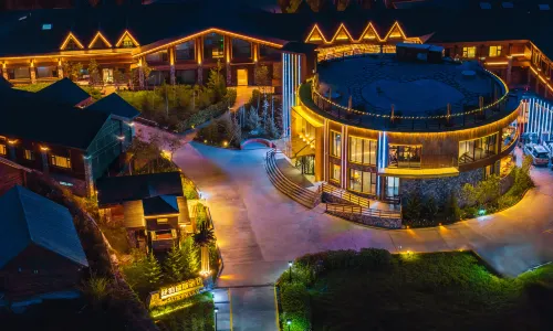 Hemu Surprise Hotel