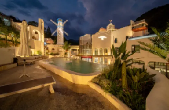 山嶼溪·愛琴海城堡酒店（黃山翡翠谷店）