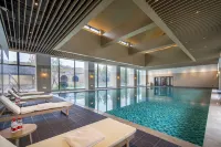 Yanguan Chaoyuezhicheng Xuande Gate Hotel