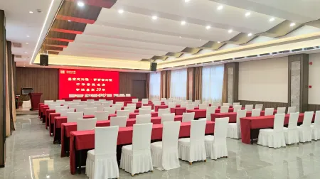 Xinglong Hot Spring Mansion Отели в г. Пучэн