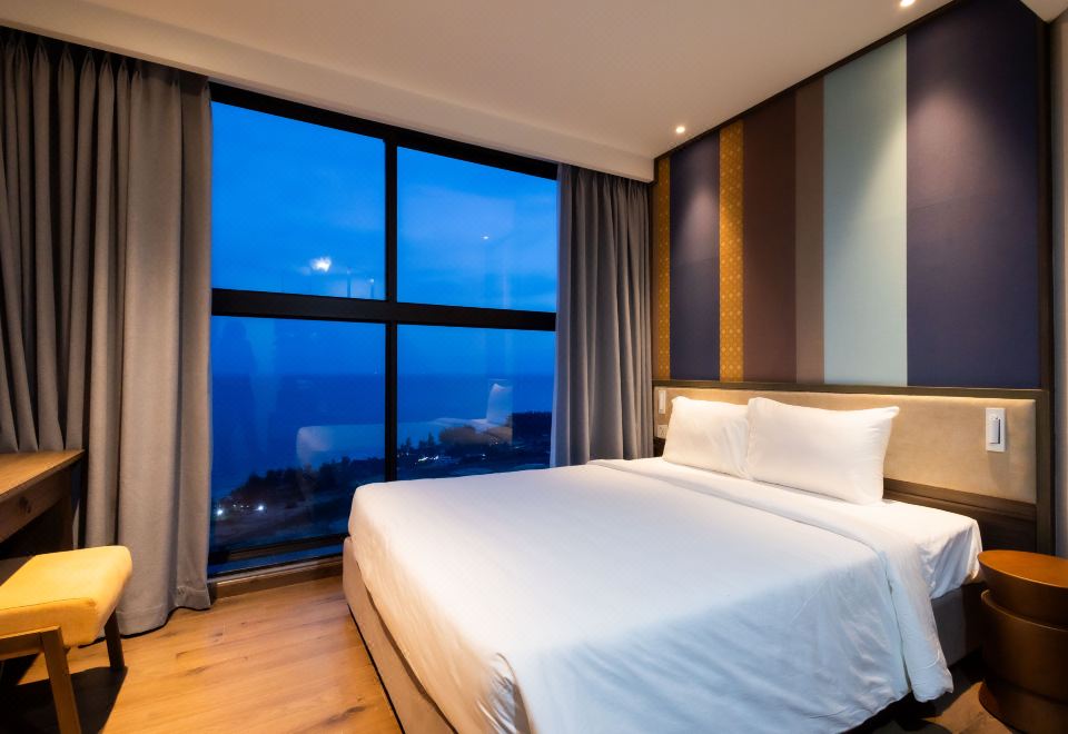 Continental Diamond Mandala Cham Bay 객실