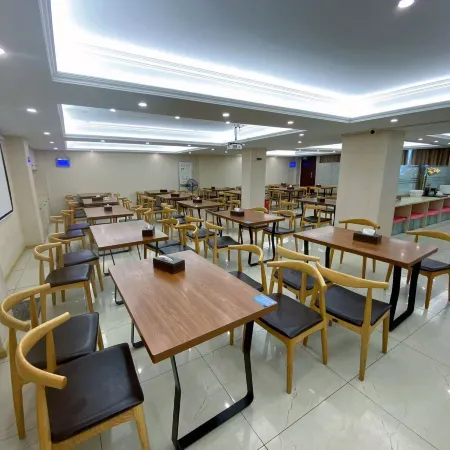 Vienna Hotel (Ningbo Railway Station) Отели рядом с достопримечательностью «Железнодорожный вокзал Нинбо»