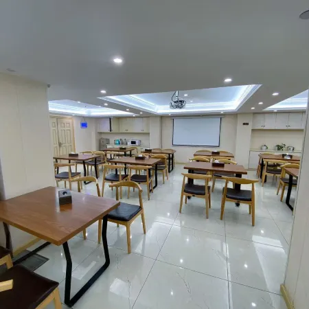 Vienna Hotel (Ningbo Railway Station)