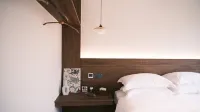 "Ru Yuan Xiao Zhu" B&B in Yunhe Terrace. - balcony