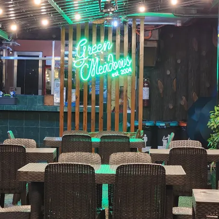Green Meadows Hotel & Restaurant