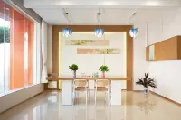 Lingshui Ai'er Business Hotel (Haiyun Square Branch)