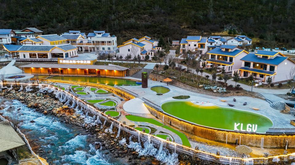 Kangding Yagulinka Hot Spring Hotel