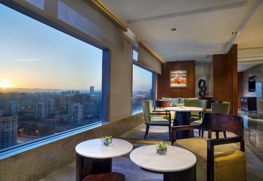 2. 쉐라톤 그랜드 ..