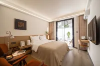 Yidou Hotel (Mufu Branch, Zhongyi Market, Old Town, Lijiang)