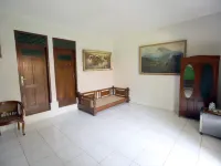 Katumbiri Resort and Villa by Tripletree Hotels in Cijeruk