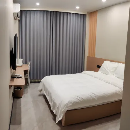Lingshi Yueman Home Homestay (Wangjia Courtyard Branch)