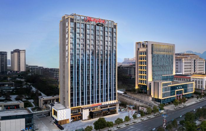Hampton by Hilton Jiujiang Eight Mile Lake