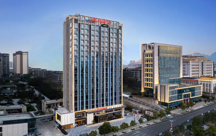 Hampton by Hilton Jiujiang Eight Mile Lake