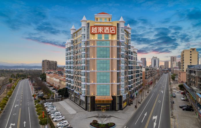 越家可庭飯店（武寧湖濱北路店）