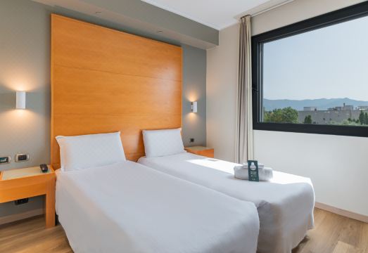 B&B Hotel Pisa Airport 외관