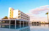 Piere Anne Beach Hotel