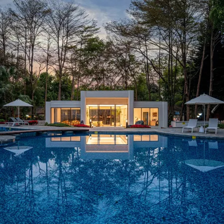 Xiangxieli Nanguo Wenquan Vacation Apartment (Jiahecheng)