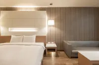 Kindness Hotel Hualien Hotels near Cihmu Bridge