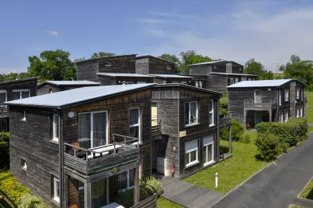 ​​Residence Vacanceole – Domaine de Saint-Orens​ Отели в г. Курансан