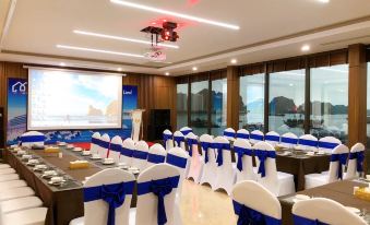 Vincent Ha Long Hotel