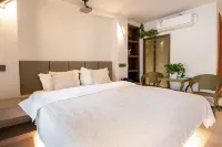 Fenghua Xueyue Hotel