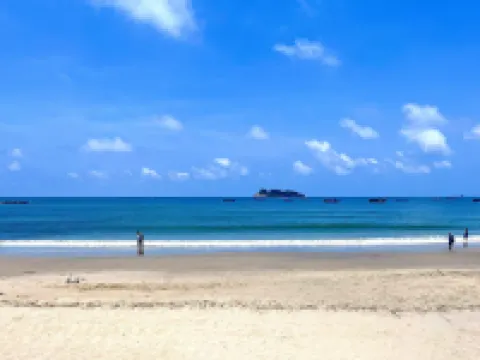 Luozhou Song Yun Seaview Hotel (Yangjiang Hailing Island Minjie Golden Coast Store)