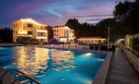 SpringTide Hotel (Beidaihe Laohushi Sea Park Branch)
