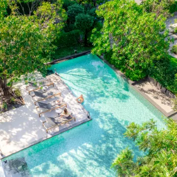 Ramada by Wyndham Bangkok Sukhumvit 87 Hotels near Phra Khanong