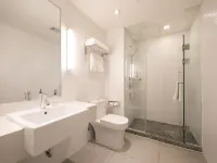 JI Hotel (Xi'an Bell and Drum Tower Wulukou Subway Station) Hotels near Daming Palace Site Park