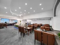 Haobin Holiday Inn (Harbin Railway Station Museum Subway Station) Hotels near Harbin Train Station